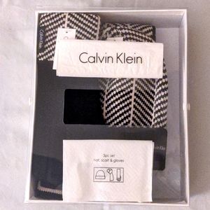 Calvin Klein 3 pc set (hat, scarf, gloves)